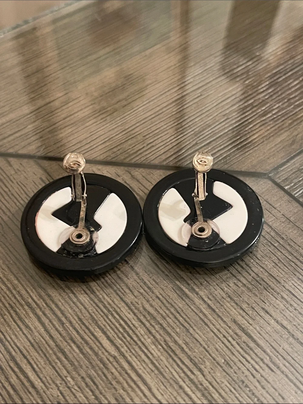 Vintage Black & White Geometric Button Clip Earrings Retro Mod Acrylic Earrings